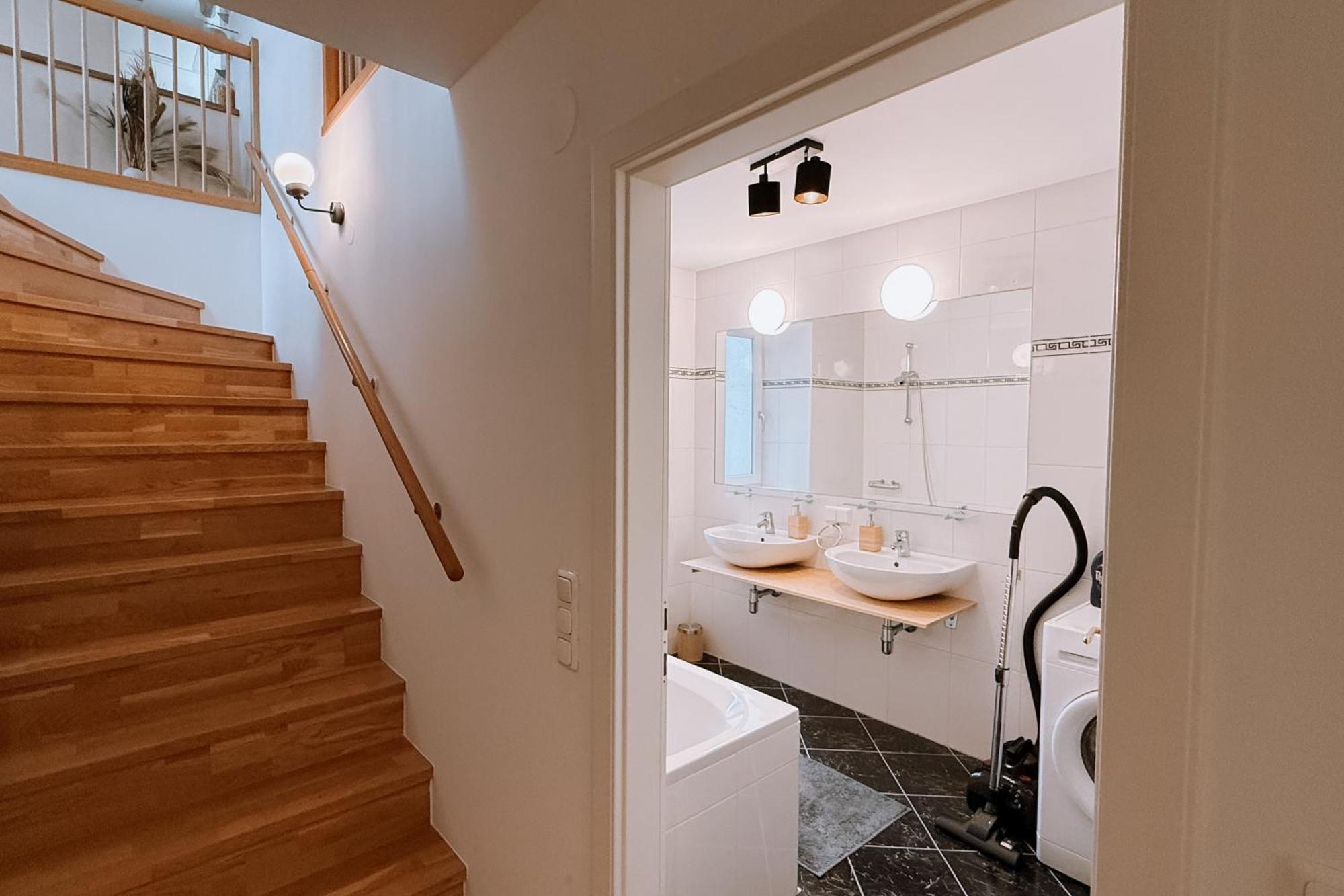 90Qm, 3 Bedrooms, Near Schoenbrunn, Balcony - Axara Housing Wien Exterior foto