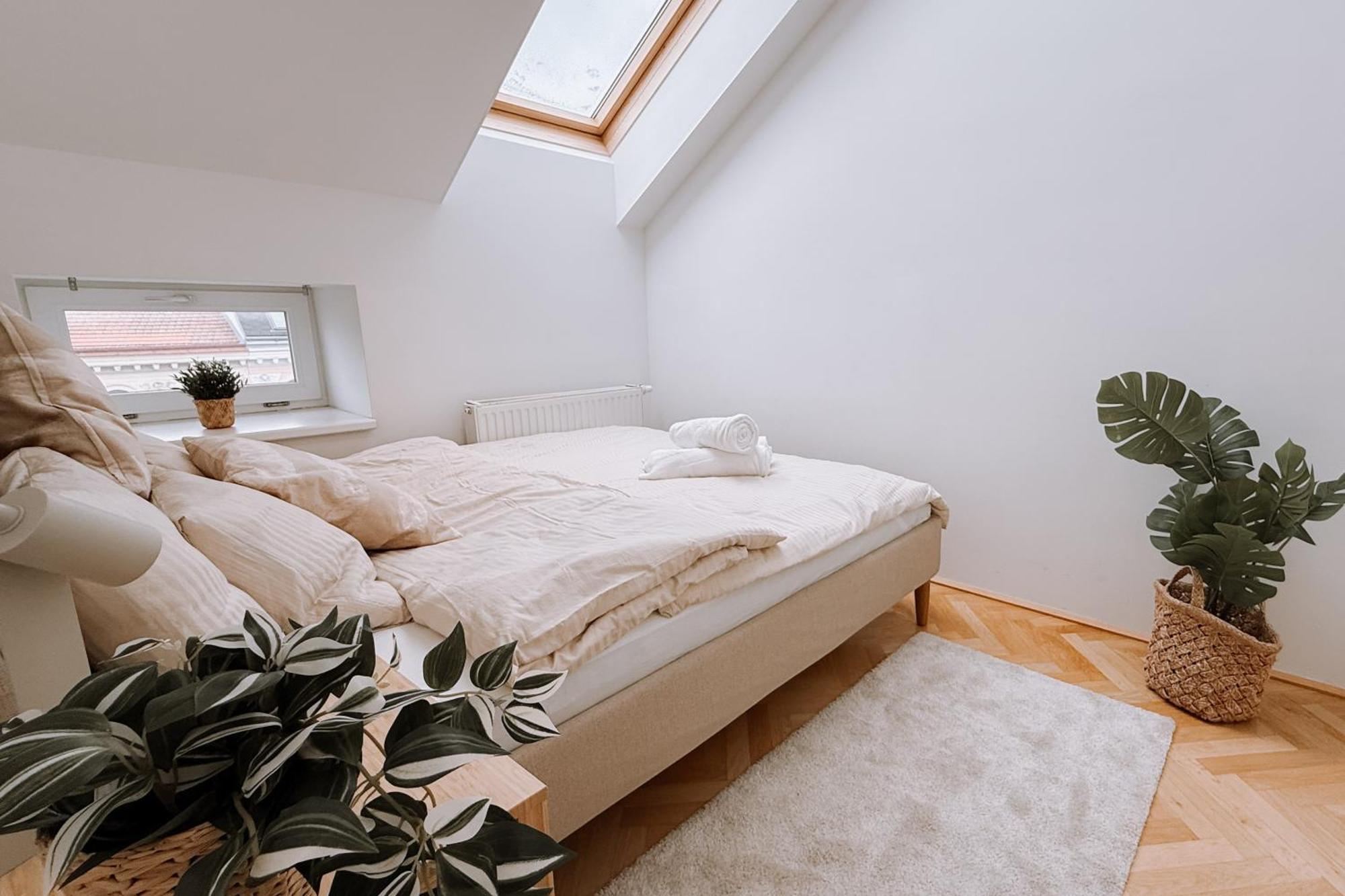 90Qm, 3 Bedrooms, Near Schoenbrunn, Balcony - Axara Housing Wien Exterior foto